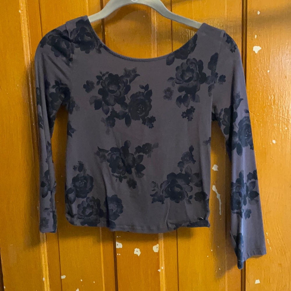 american eagle women’s size small long sleeve crop top